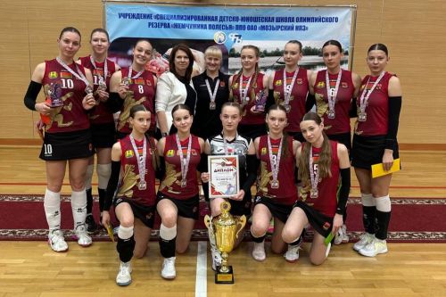 Сборная команда Могилевской области под руководством тренера Елены Васильевны Даненковой победила в первенстве Республики Беларусь среди девушек 2010-2011 г.р.  