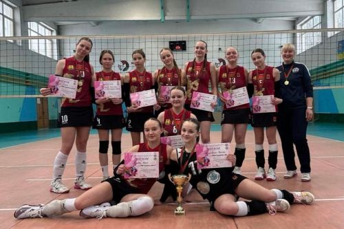 Воспитанницы ДЮСШ 